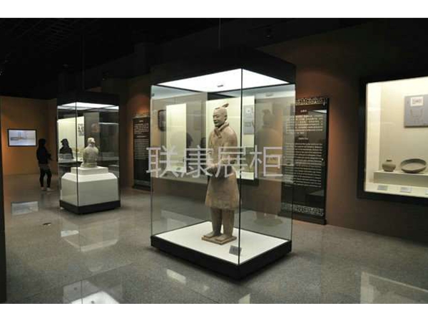 博物館獨(dú)立展柜設(shè)計(jì)