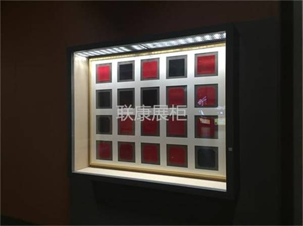 文物管理員眼中文物展柜對于保護文物發(fā)揮的重要性
