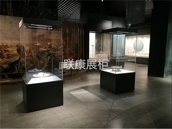 展柜生產廠家